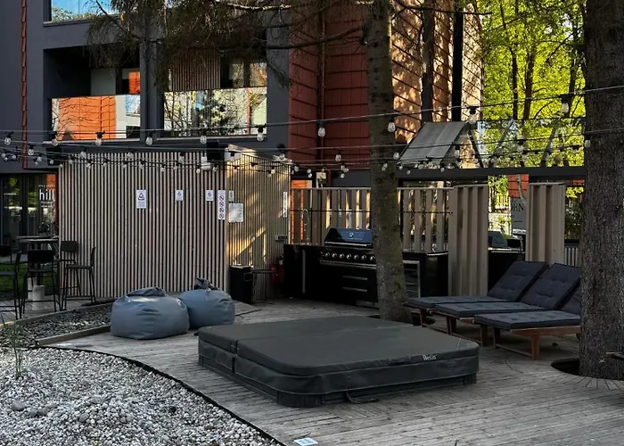 Kunigiskes Olaga Hill Garden Apartman *