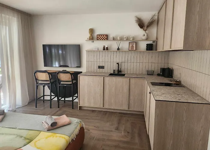 Apartman Kunigiskes Olaga Hill Garden *